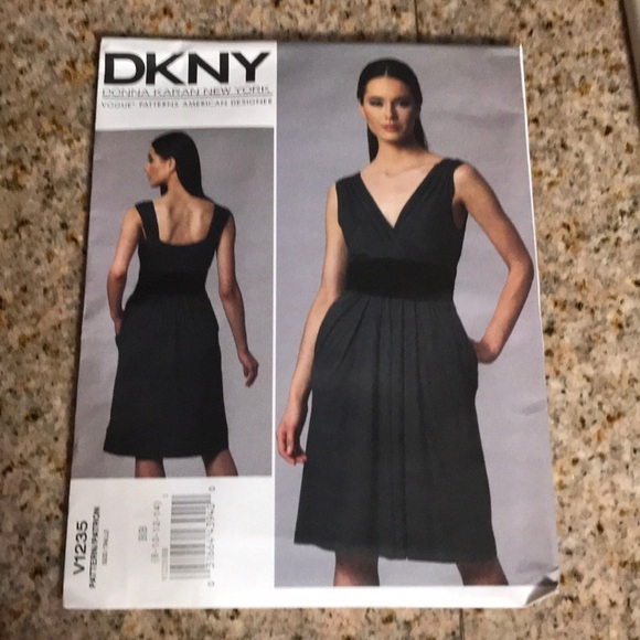 Vogue pattern - Picture 1 of 4